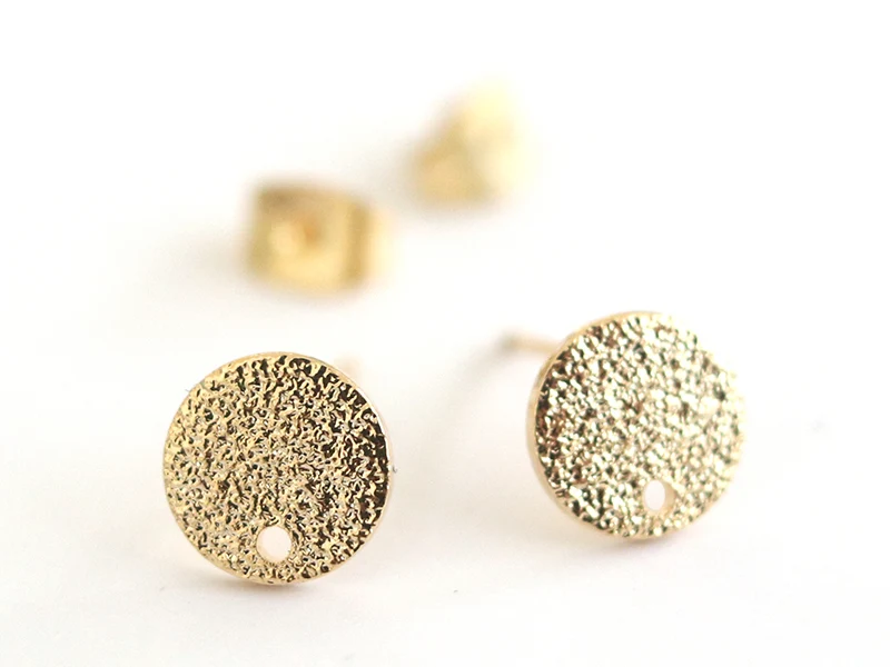 Paire de puces d'oreilles avec plateau pampille - dorée à l'or fin 18K