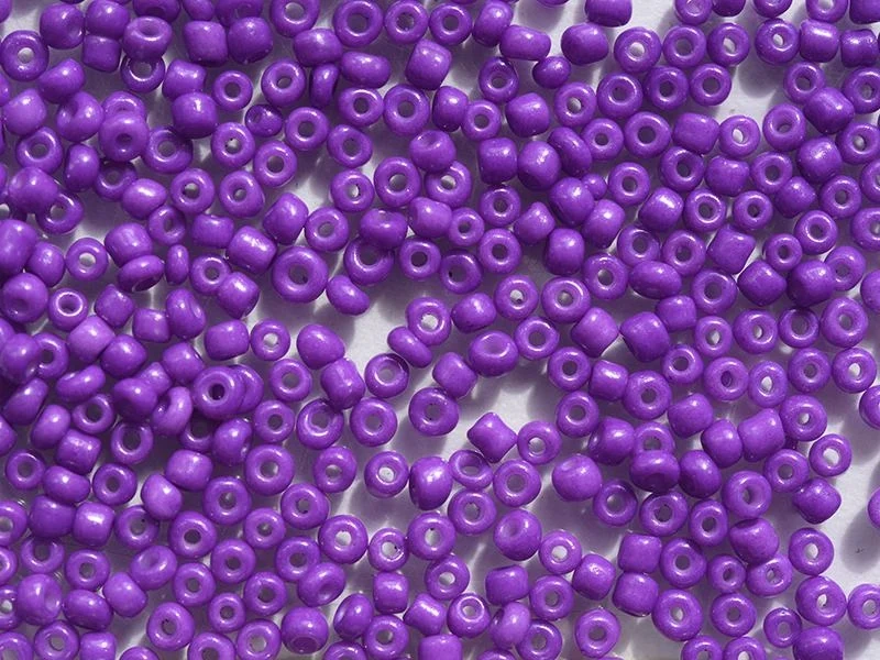 Tube de 350 perles de rocailles opaques - violet foncé